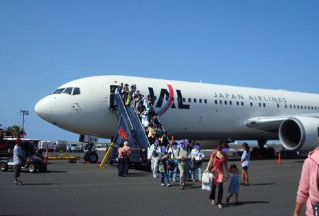 子連れハワイ 復路はオアフに立ち寄れる Jal のハワイ島 コナ直行便のチケットは Icクーポンでオトクにゲット 子連れ海外旅行 旅キッズ